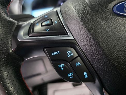 Used 2022 Ford Edge ST-Line w/ Class II Trailer Tow Package AWD/4WD image 17