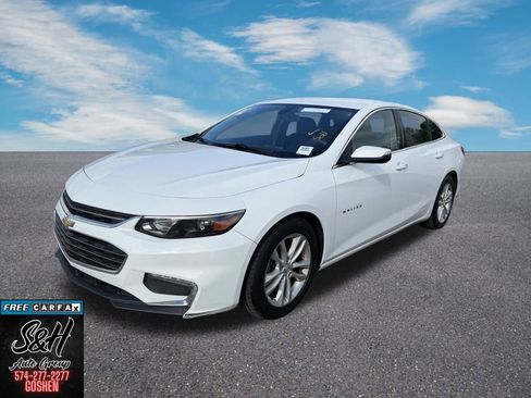 Used 2017 Chevrolet Malibu LT image 3