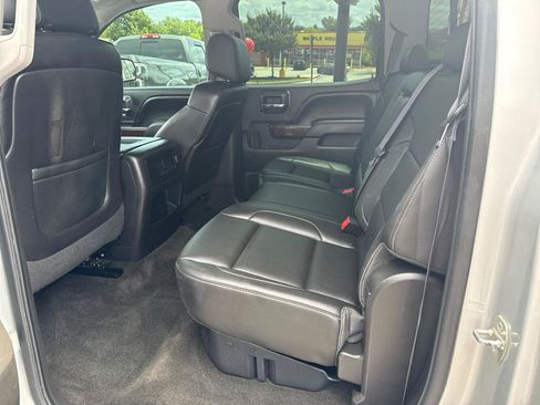 Used 2015 GMC Sierra 1500 SLT w/ SLT Crew Cab Value Package AWD/4WD image 7