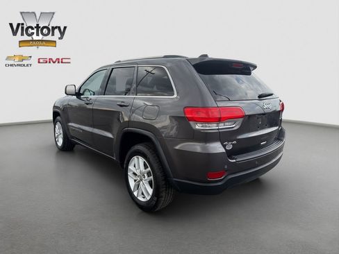 Used 2018 Jeep Grand Cherokee Laredo AWD/4WD image 4