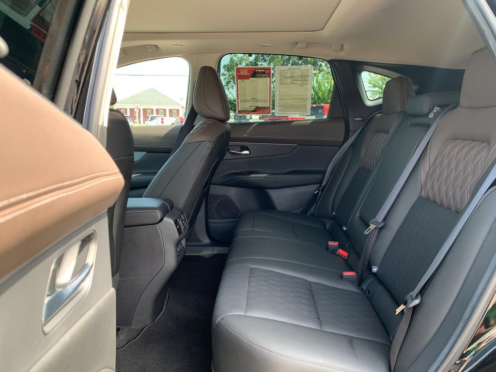 Used 2025 Nissan Murano Platinum w/ Cargo Package AWD/4WD image 28