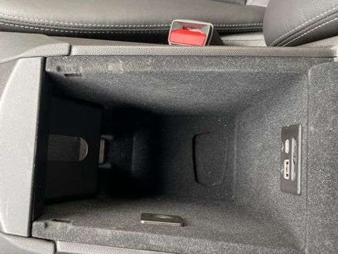 Used 2022 Cadillac XT5 Premium Luxury image 12