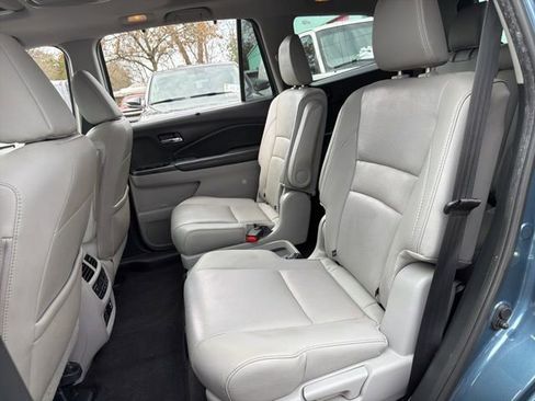 Used 2017 Honda Pilot Elite image 9
