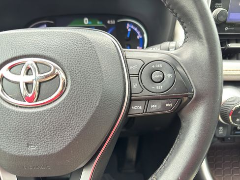 Used 2022 Toyota RAV4 Limited image 29