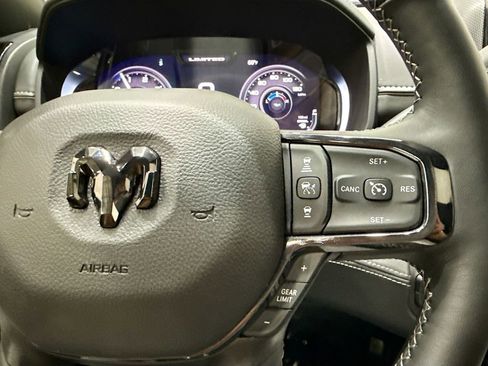 New 2024 RAM 2500 Limited image 29