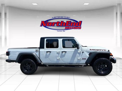 Used 2022 Jeep Gladiator Mojave w/ LED Lighting Group AWD/4WD image 8