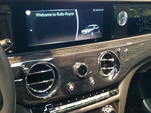 Used 2021 Rolls-Royce Ghost AWD/4WD image 22