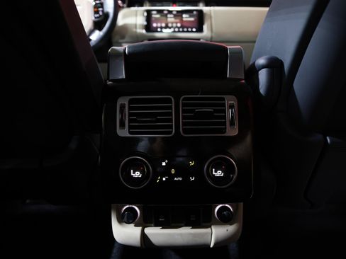 Used 2020 Land Rover Range Rover HSE AWD/4WD image 14