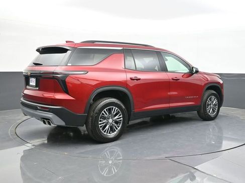 New 2026 Chevrolet Traverse LT image 14