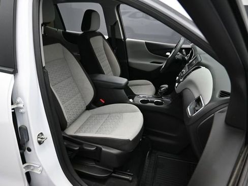Used 2024 Chevrolet Equinox LS w/ LS Convenience Package FWD image 27