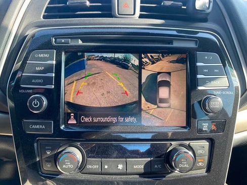Used 2019 Nissan Maxima Platinum w/ Reserve Package image 24