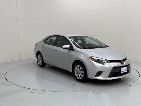 Used 2015 Toyota Corolla LE image 8