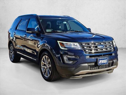 Used 2017 Ford Explorer Limited image 3