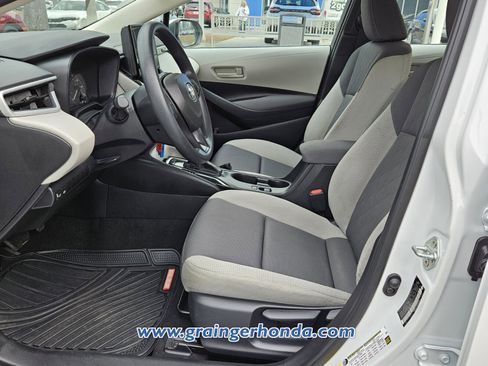 Used 2024 Toyota Corolla LE image 10