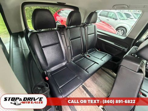 Used 2017 Mercedes-Benz Metris Passenger image 17