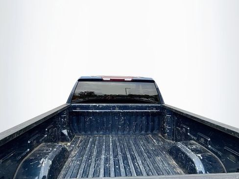 Used 2021 Chevrolet Silverado 1500 LT image 23