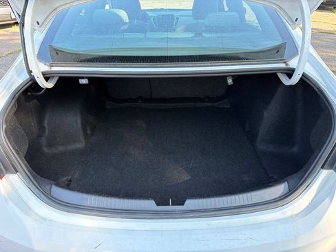 Used 2024 Chevrolet Malibu LT FWD image 20