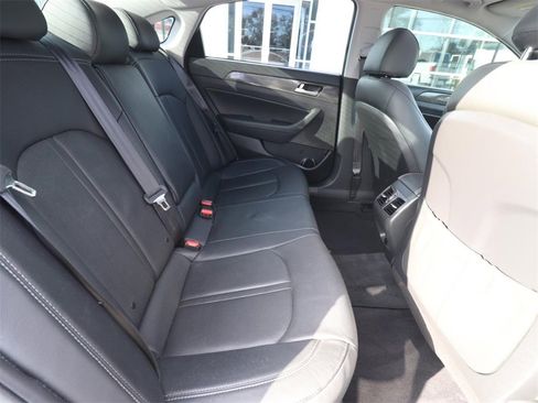 Used 2018 Hyundai Sonata Limited image 20
