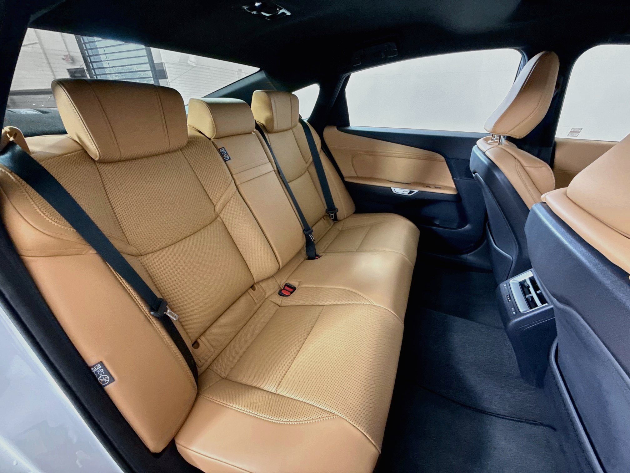 New 2026 Lexus ES 500e w/ Convenience Package AWD/4WD image 25