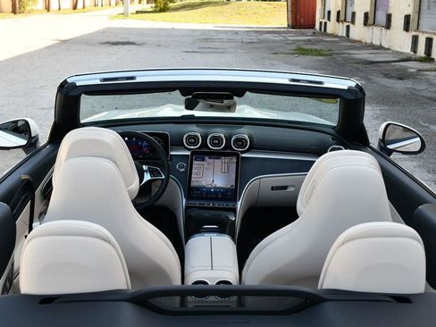 Used 2025 Mercedes-Benz CLE 300 4MATIC Cabriolet image 60