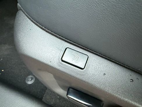 New 2025 Mitsubishi Outlander SEL Black Edition image 23