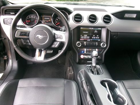 Used 2015 Ford Mustang GT Premium RWD image 19