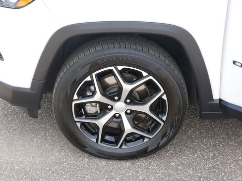 Used 2024 Jeep Compass Limited AWD/4WD image 15
