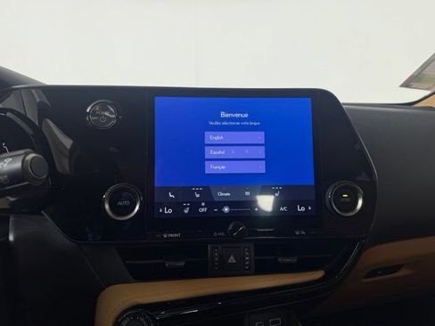Used 2025 Lexus NX 350h AWD image 21