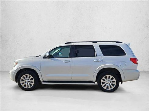 Used 2016 Toyota Sequoia Platinum image 9