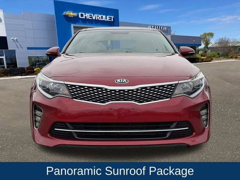 Used 2018 Kia Optima S w/ Panoramic Sunroof Package image 2
