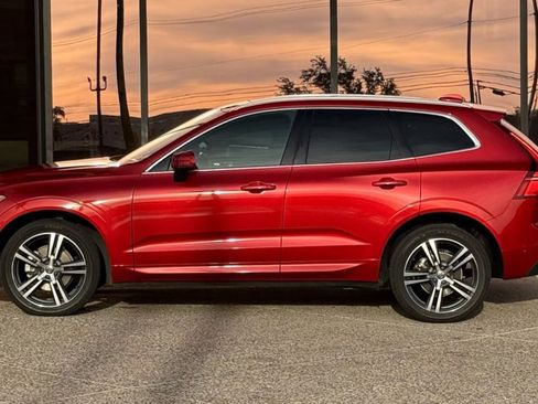 Used 2019 Volvo XC60 T5 Momentum w/ Advanced Package image 5