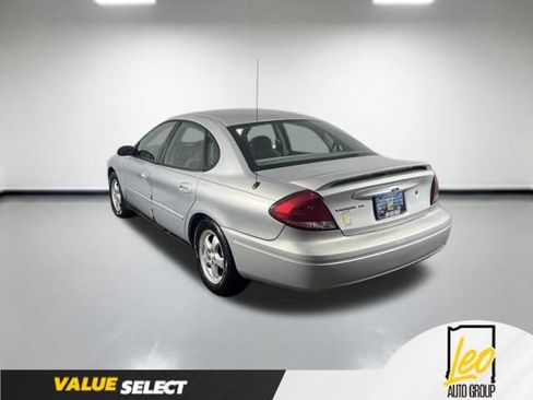 Used 2007 Ford Taurus SE FWD image 7