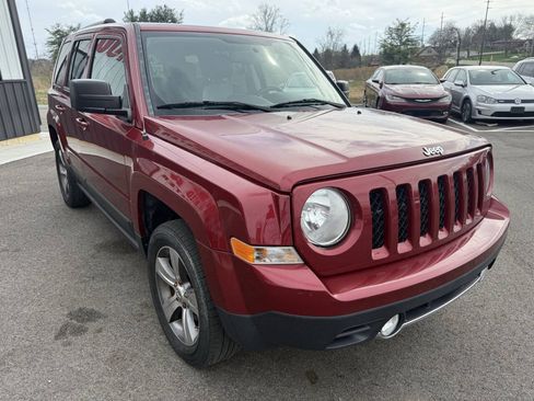 Used 2017 Jeep Patriot High Altitude AWD/4WD image 4