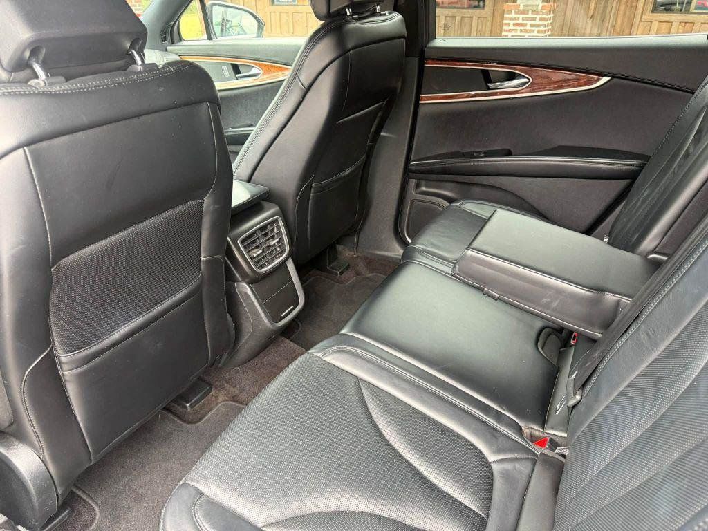 Used 2016 Lincoln MKX Reserve AWD/4WD image 15