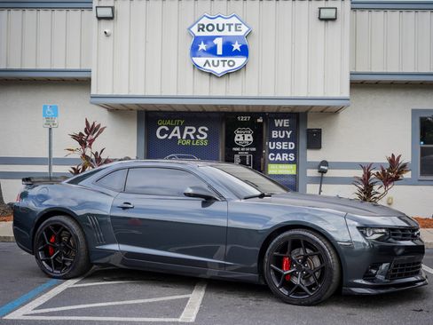 Used 2015 Chevrolet Camaro SS w/ SS Performance Package image 2