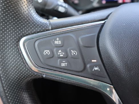 Used 2020 Chevrolet Equinox LT FWD image 19