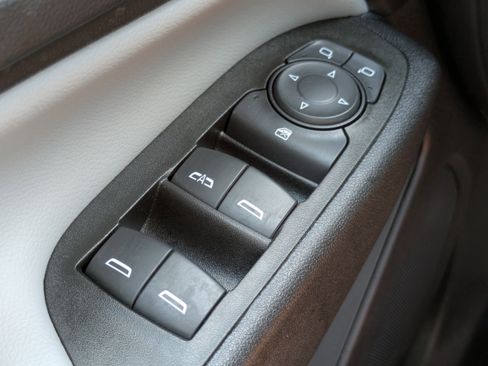 Used 2022 Chevrolet Equinox LT image 12