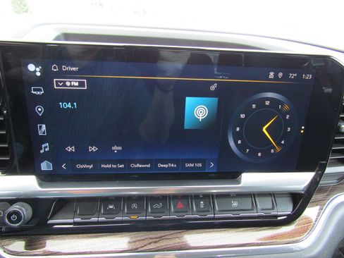 Used 2023 Chevrolet Silverado 1500 LT image 29