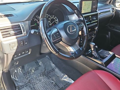Used 2023 Lexus GX 460 Premium w/ Premium Package AWD/4WD image 10