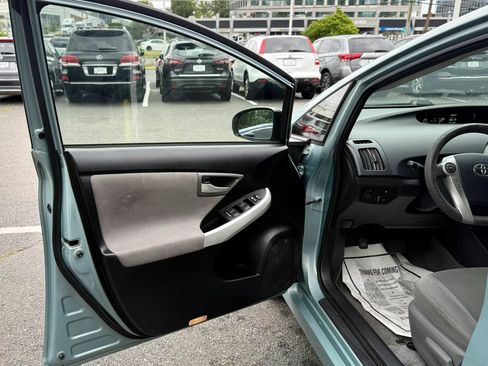 Used 2013 Toyota Prius Prime Plug-In Hybrid FWD image 9