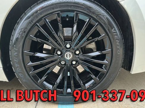 Used 2017 Nissan Maxima 3.5 SV w/ Dynamic Package image 18