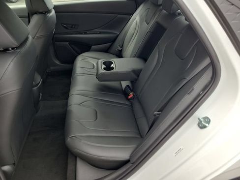 New 2026 Hyundai Elantra SEL Sport FWD image 28