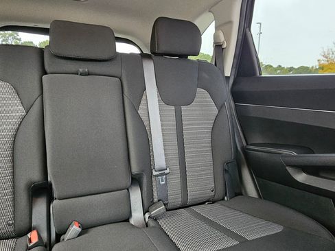 Used 2021 Kia Sorento LX image 25