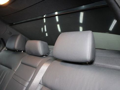 Used 2010 Mercedes-Benz E 550 Sedan w/ Premium 1 Pkg image 26