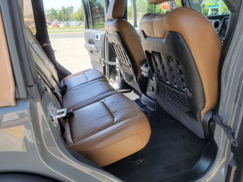 Used 2021 Jeep Wrangler Unlimited Rubicon AWD/4WD image 14