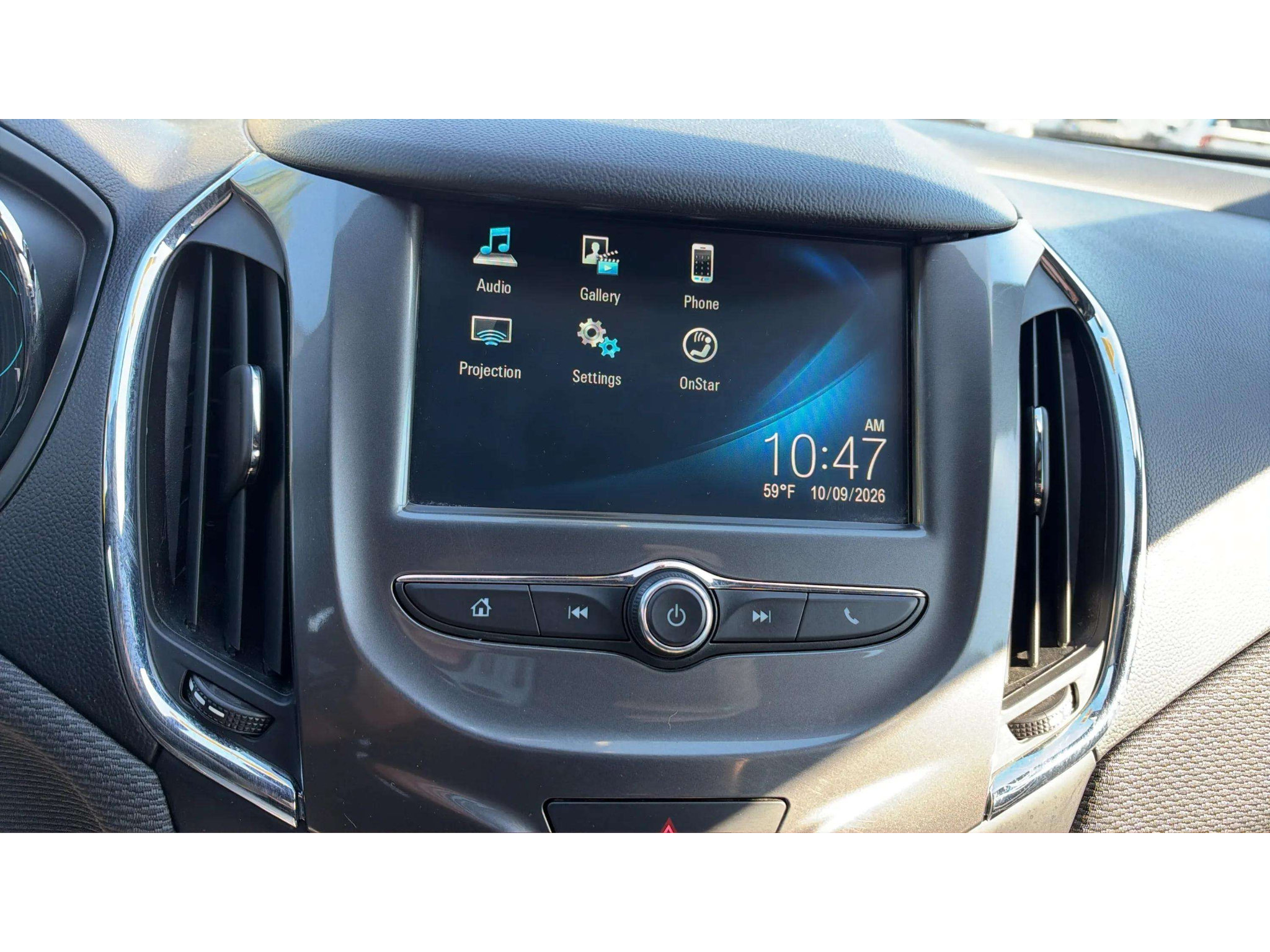 Used 2018 Chevrolet Cruze LT w/ RS Package FWD image 16