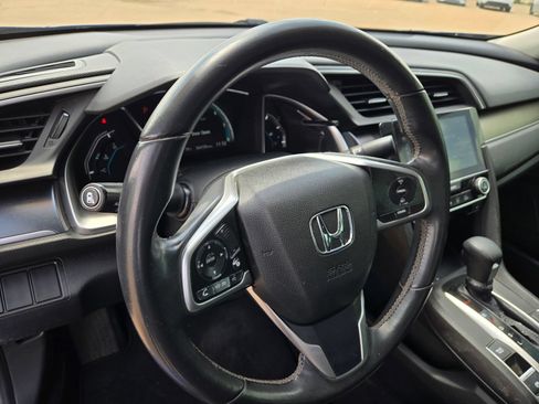 Used 2018 Honda Civic EX-T image 9