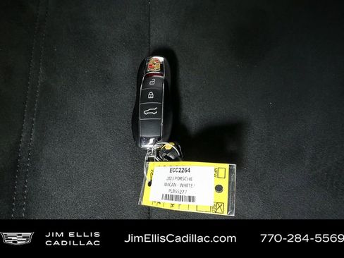 Used 2023 Porsche Macan GTS image 28