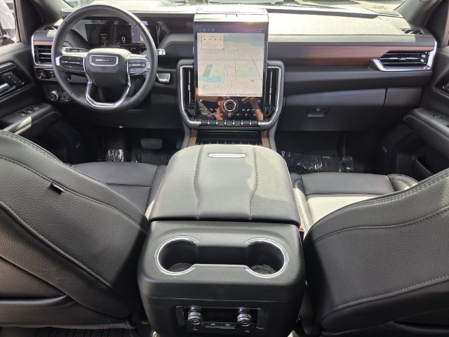Used 2026 GMC Yukon Denali w/ Sun & Power Step Package RWD image 16