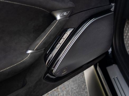 Certified 2022 Ferrari Roma image 24